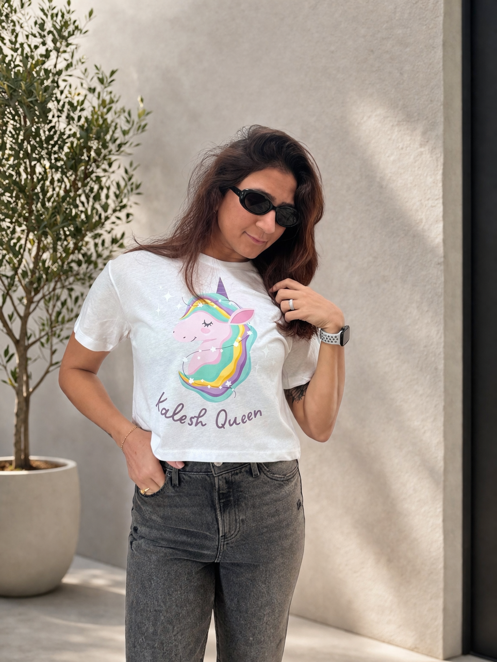 Kalesh Queen Women's Graphic Tee